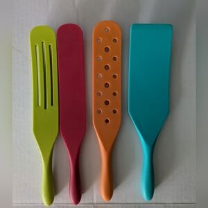 Mad Hungry Set of 4 Silicone Spatula,Etc